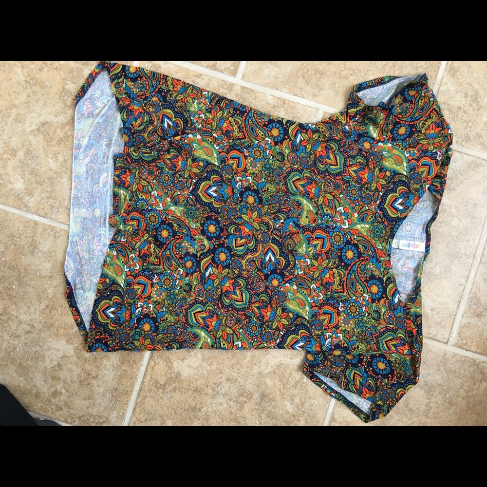 Medium Classic Tee LulaRoe