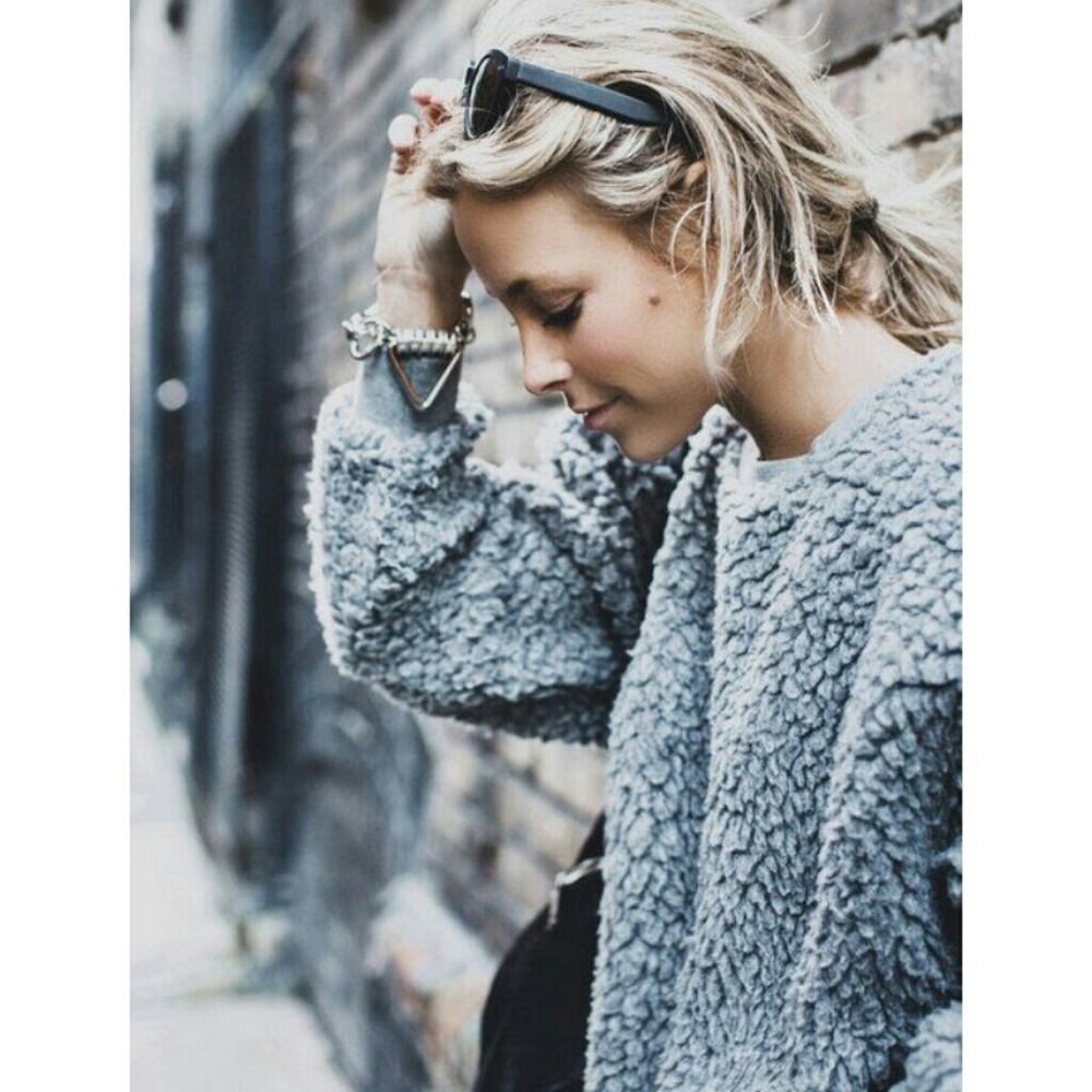 Closing SALE 25% off bundles ♦Black Fuzzy Hoodie
