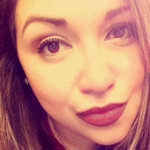 Meet your Posher, Adriana