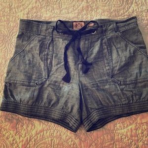 Juicy Couture Chambray shorts