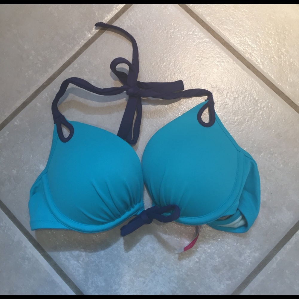 VICTORIA'S SECRET PUSH UP BIKINI TOP