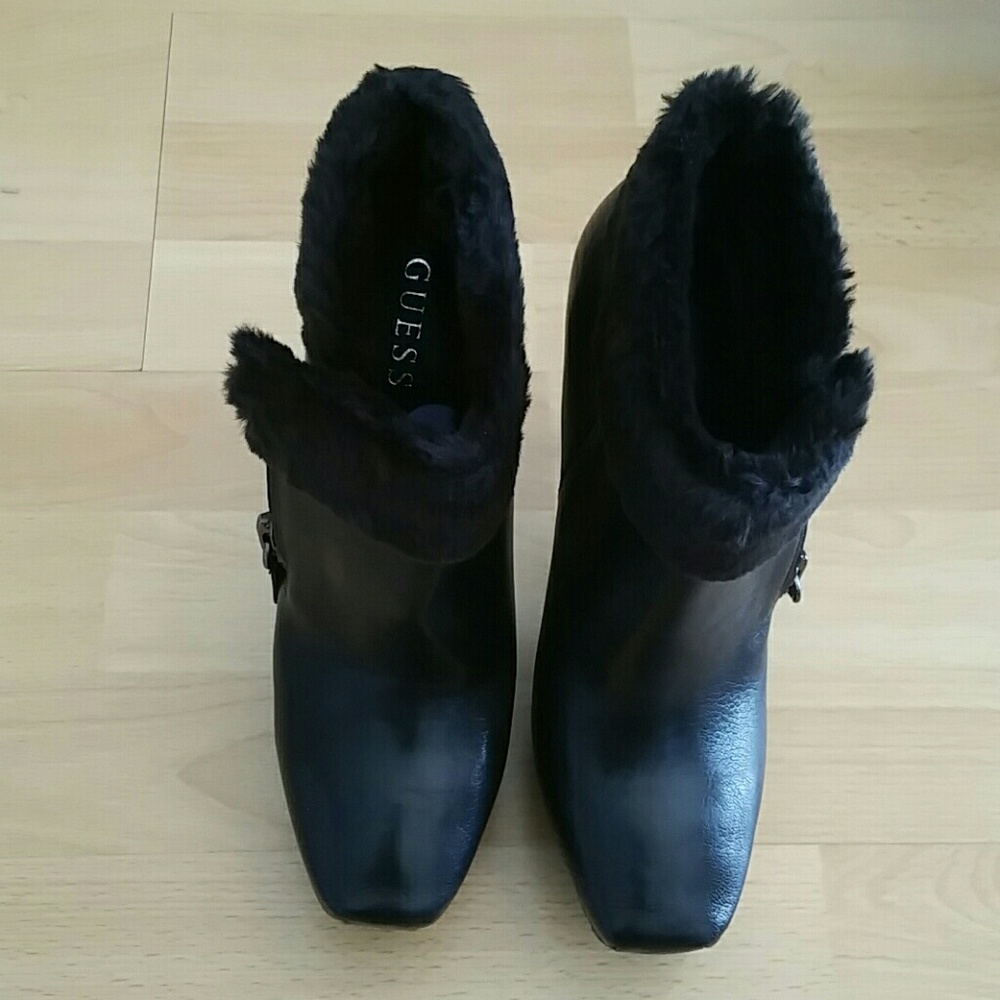 Guess bootie