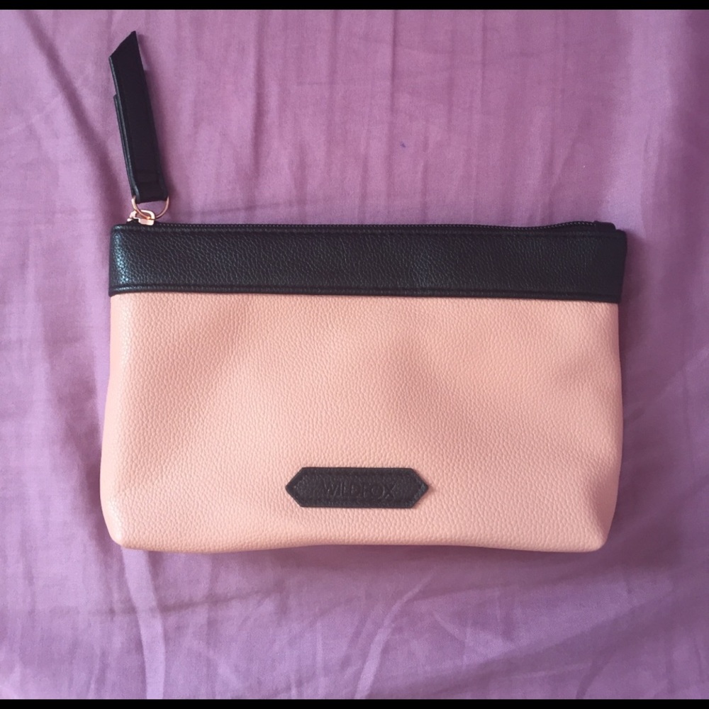 WILDFOX MAKEUP BAG/CLUTCH