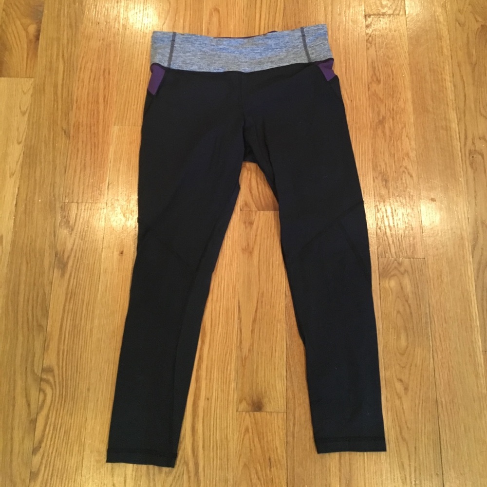 Lululemon brushed run inspire crop - size 8