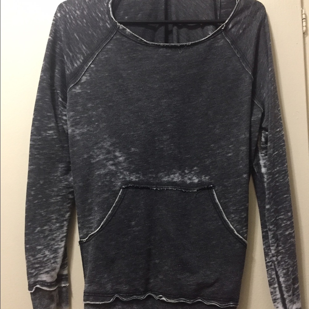 Gray sweater🌟