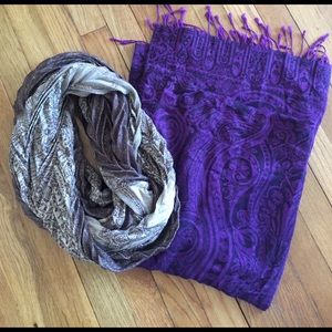 Set of two paisley patterned scarves
