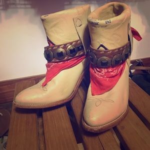 SOLD via Facebook*** $100