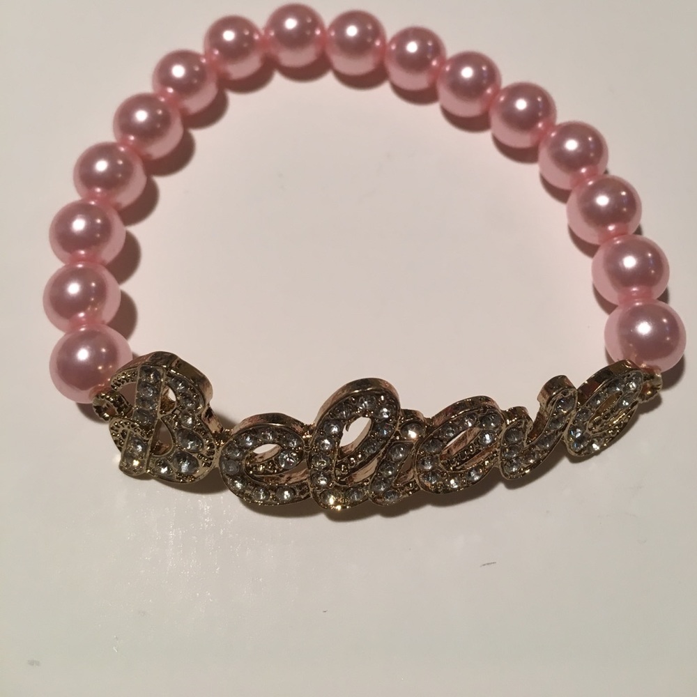"NWOT" DeVinci Pink Pearl Bracelet