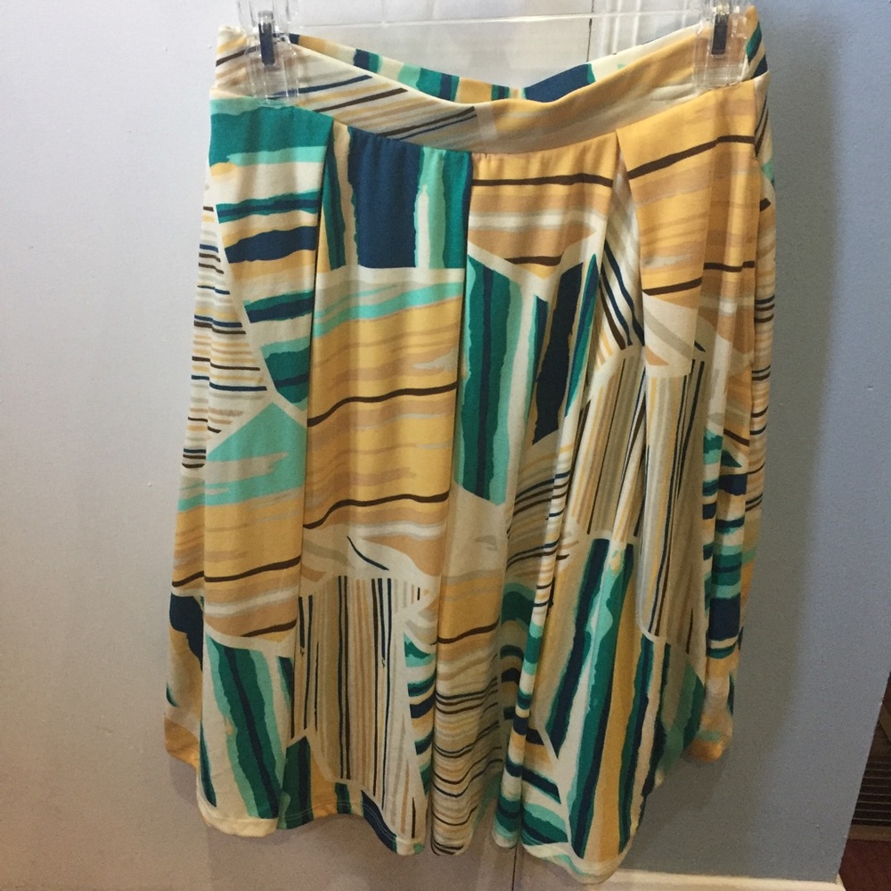 Lularoe Madison Skirt - Small