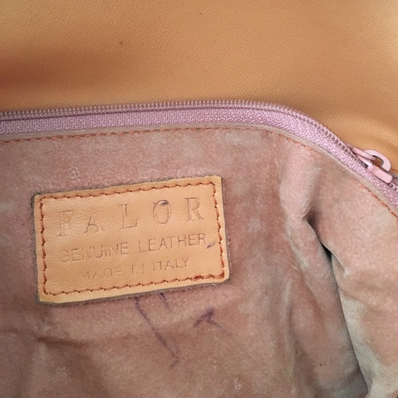 Vintage Falor bucket Leather bag. OPEN TO OFFERS! - Picture 2 of 8