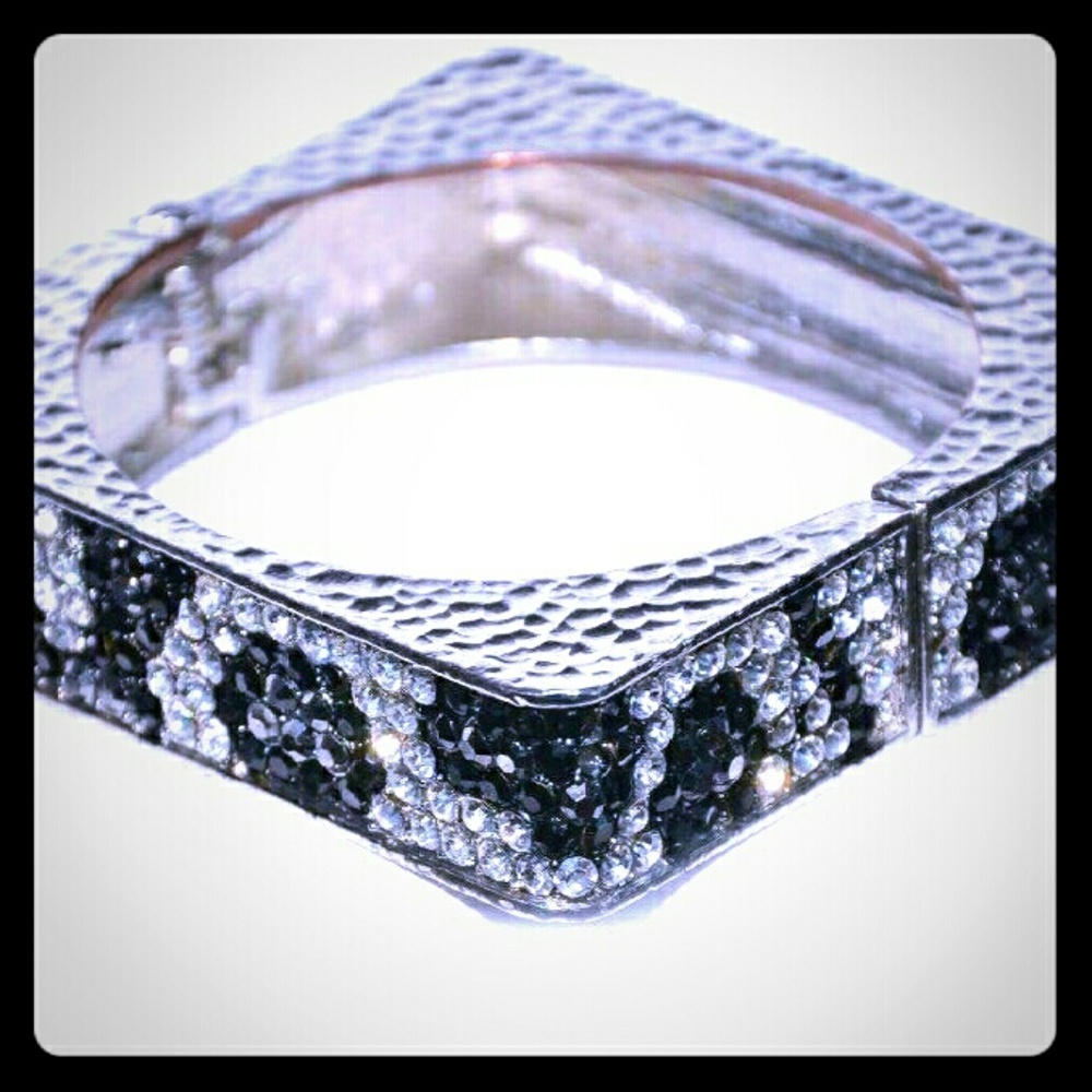 A Stunning Silver & Black Studded Square Bracelet!
