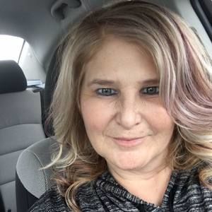 Meet your Posher, Deanna