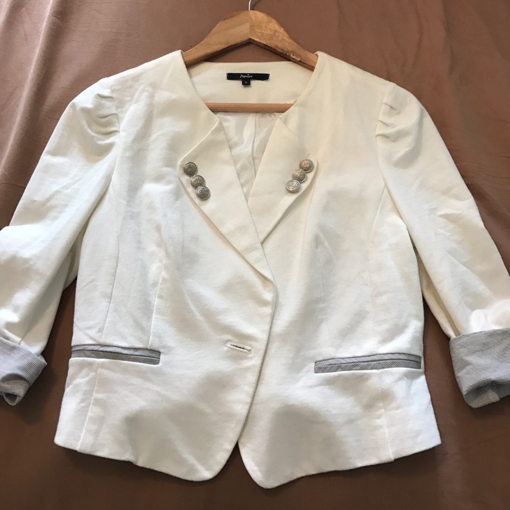 3 for $10 - Crop white spring blazer
