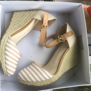 2for$38 Gap wedges sz7us