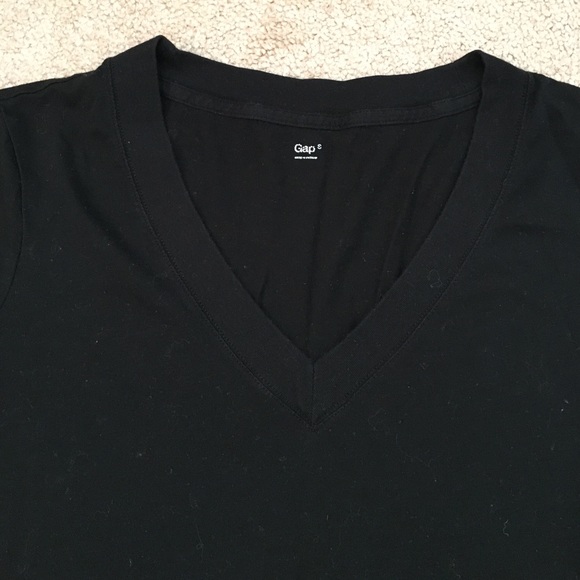 V neck - Picture 2 of 2