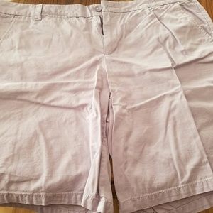 Boyfriend Khaki Roll up Shorts from Gap Sz 16