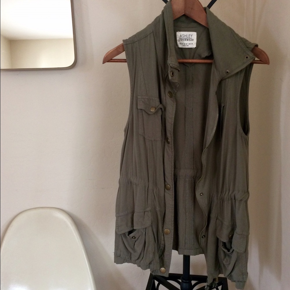 Green Cargo Vest with Cinch waist