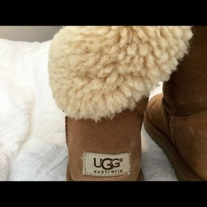 UGG Classic Cuff Short
