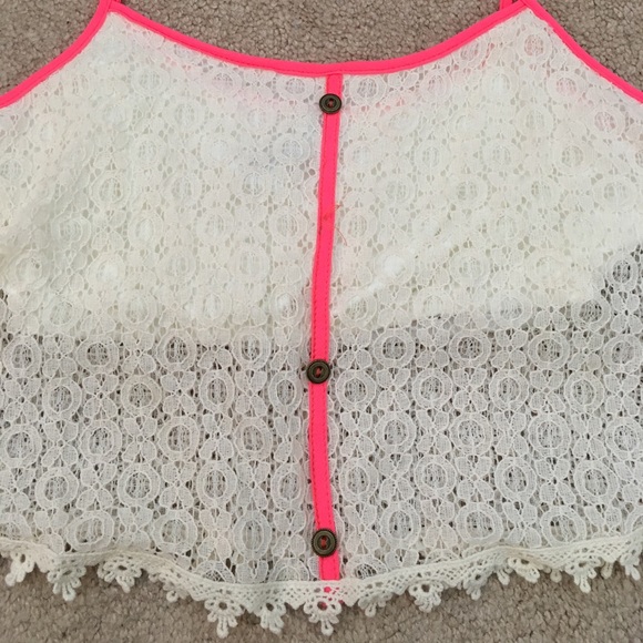 Crop top - Picture 2 of 3