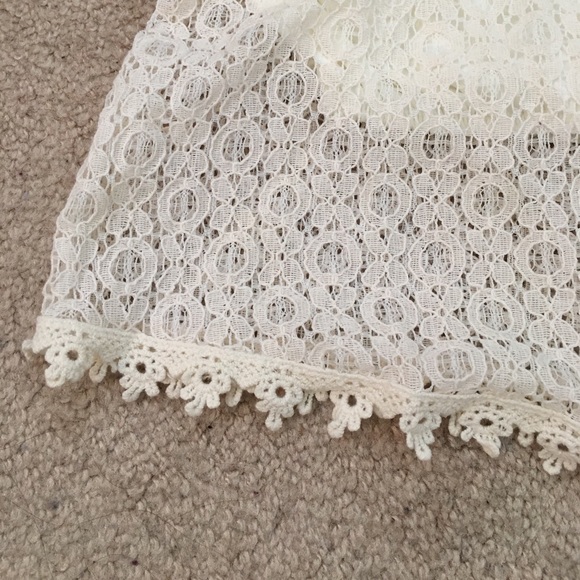 Crop top - Picture 3 of 3