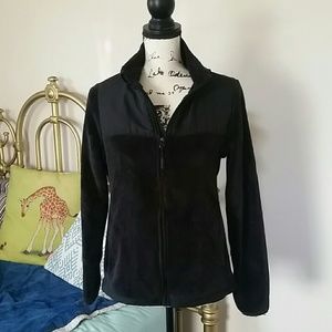 Black fuzzy zip up jacket with pockets