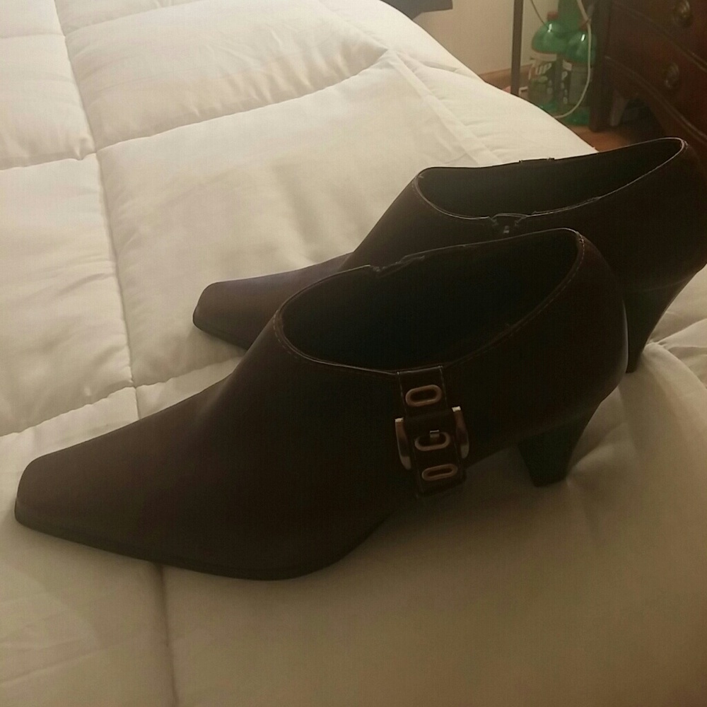 Vintage Liz Claiborne flex brown leather boots
