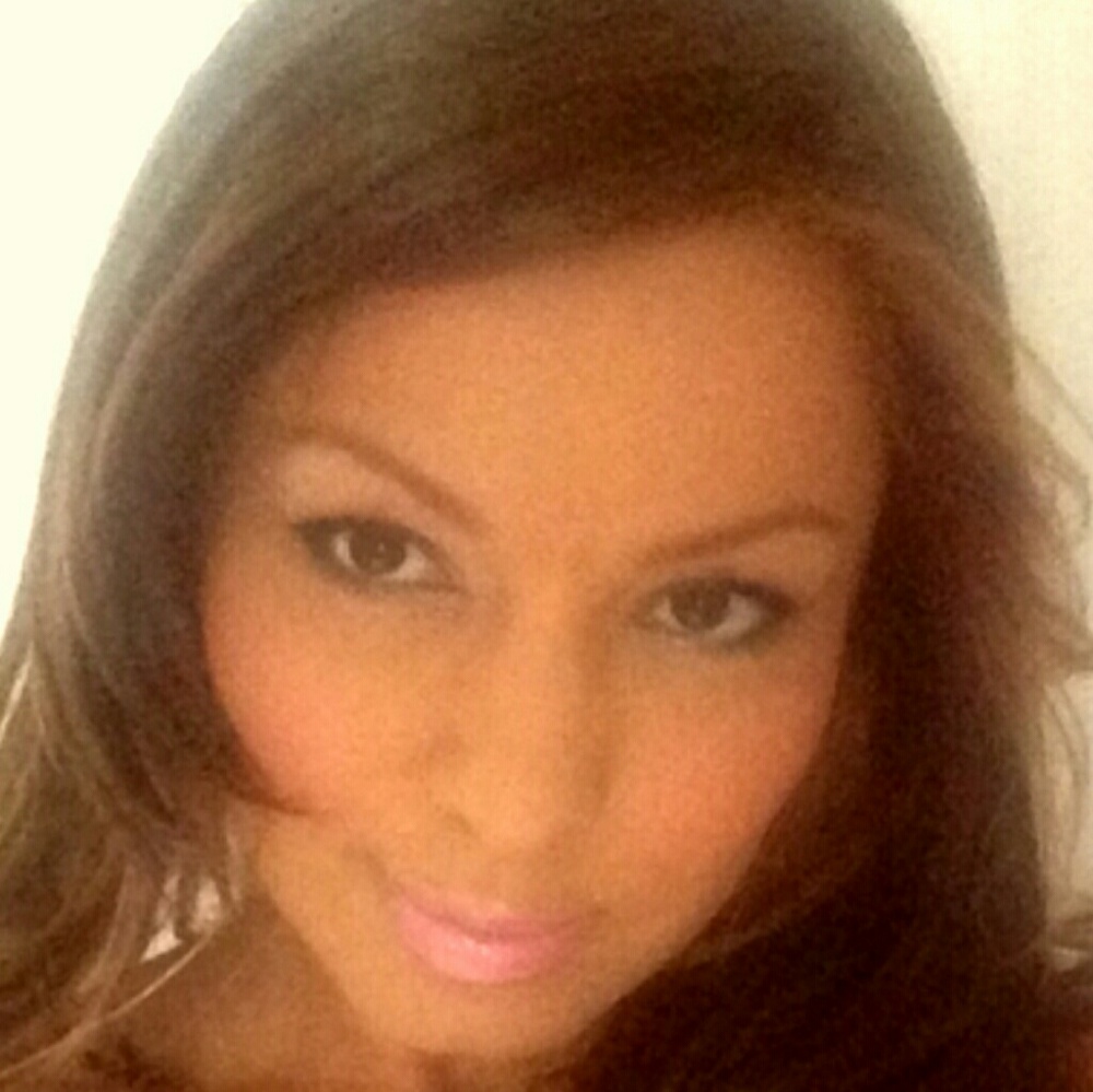 Meet your Posher, Gabriela