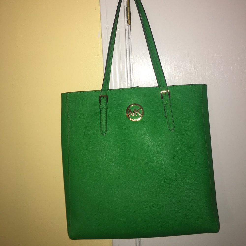 Michael Kors tote