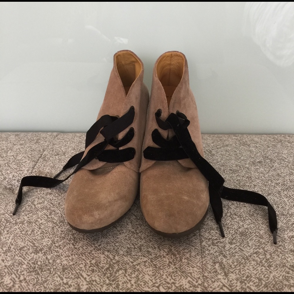 buss la suede nude booties -size 40