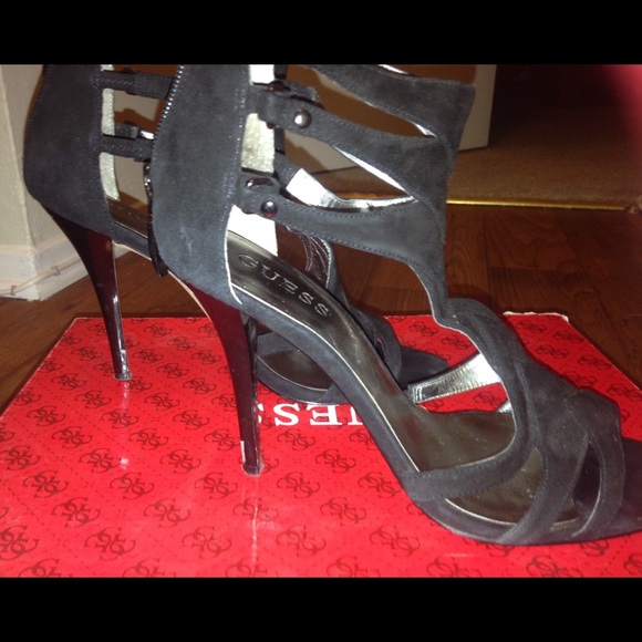 GWNIMBLE Suede heels - Picture 6 of 7