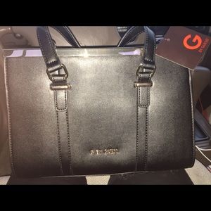 New guess bag