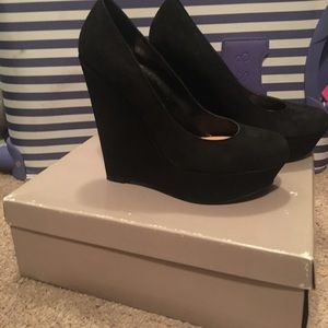 Black Suede Round Toe Wedges