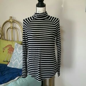 Long sleeve Old Navy stripped turtleneck