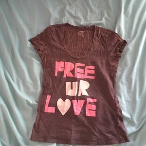 Woman's Old Navy Tee