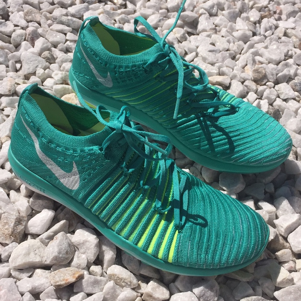 Nike Free Transform Flyknit - Picture 2 of 6