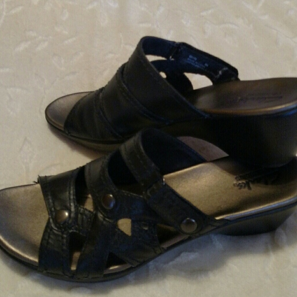 Women Clark leather sandals