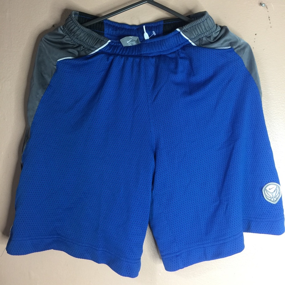 Nike shorts sizeM athletics sport Basketball