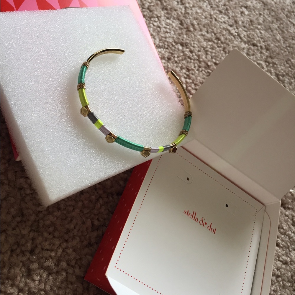 Colorblock Cuff
