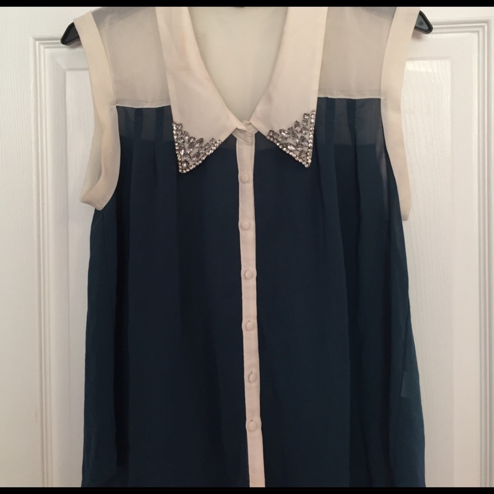Embellished colorblock top white and teal