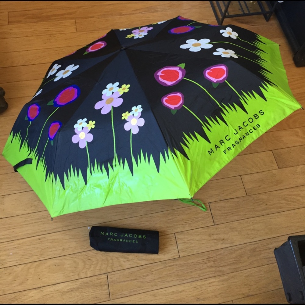 Marc Jacobs umbrella