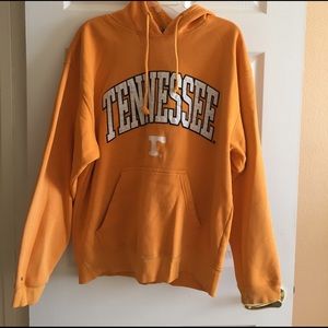 💟$5.Tennessee sweatshirt