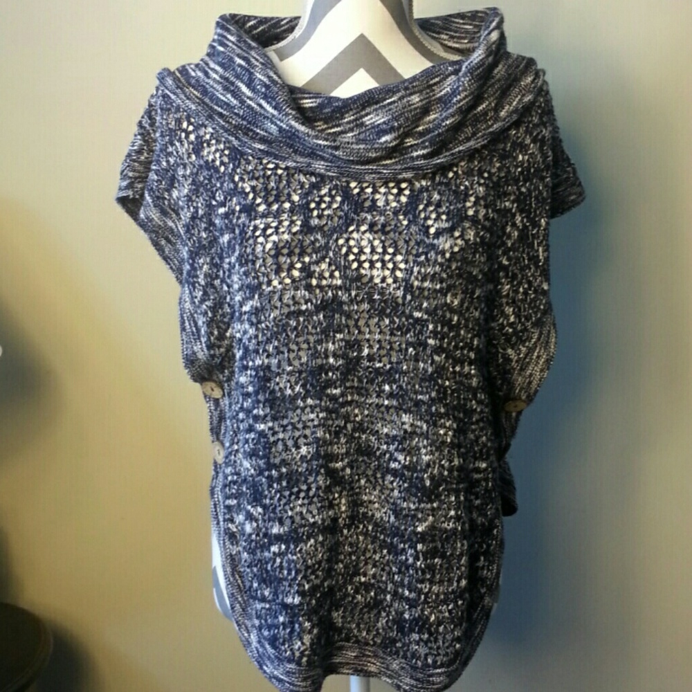 Dress Barn sleeveless blue and white sweater