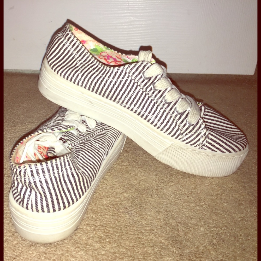Striped Platform sneakers