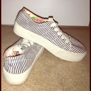 Striped Platform sneakers