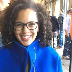 Meet your Posher, Maya