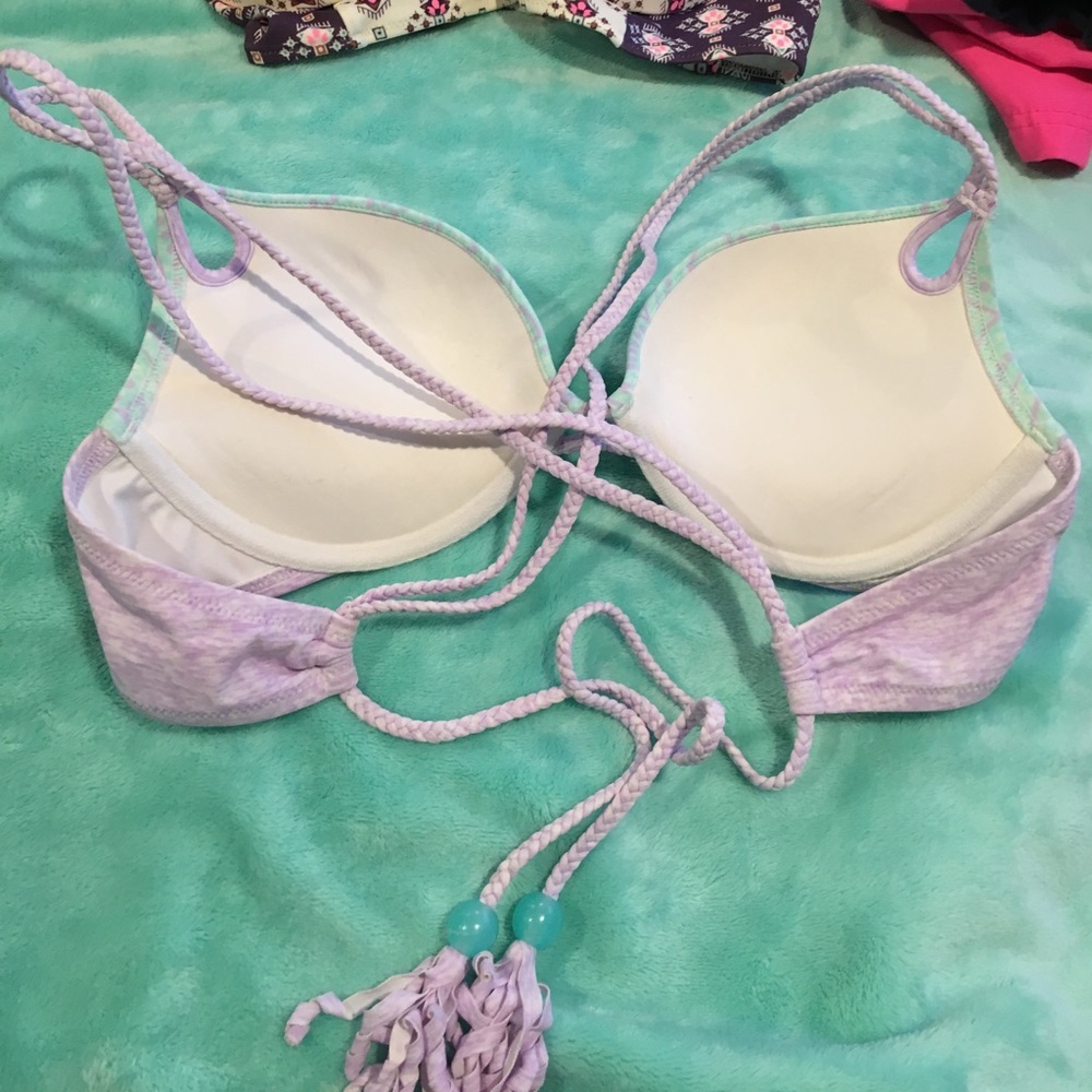 Bikini - Picture 2 of 2