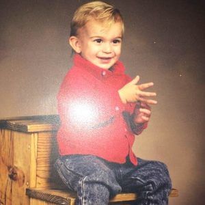 Meet your Posher, Mona