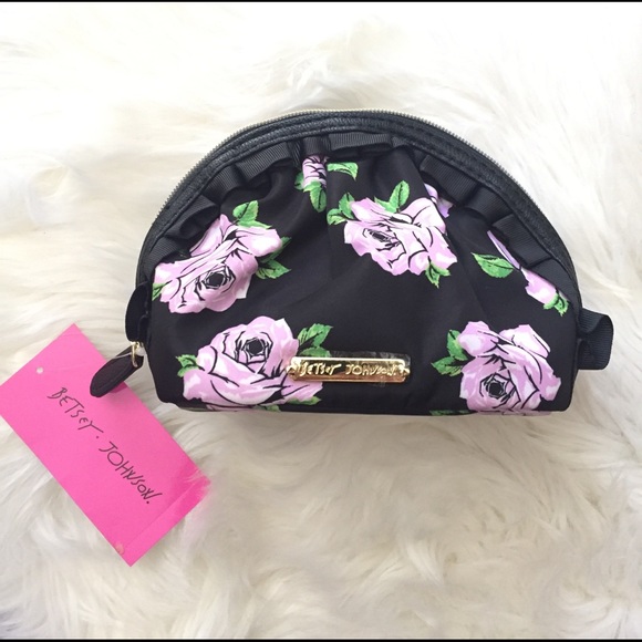Betsey Johnson Handbags - Betsey Johnson makeup toiletries bag
