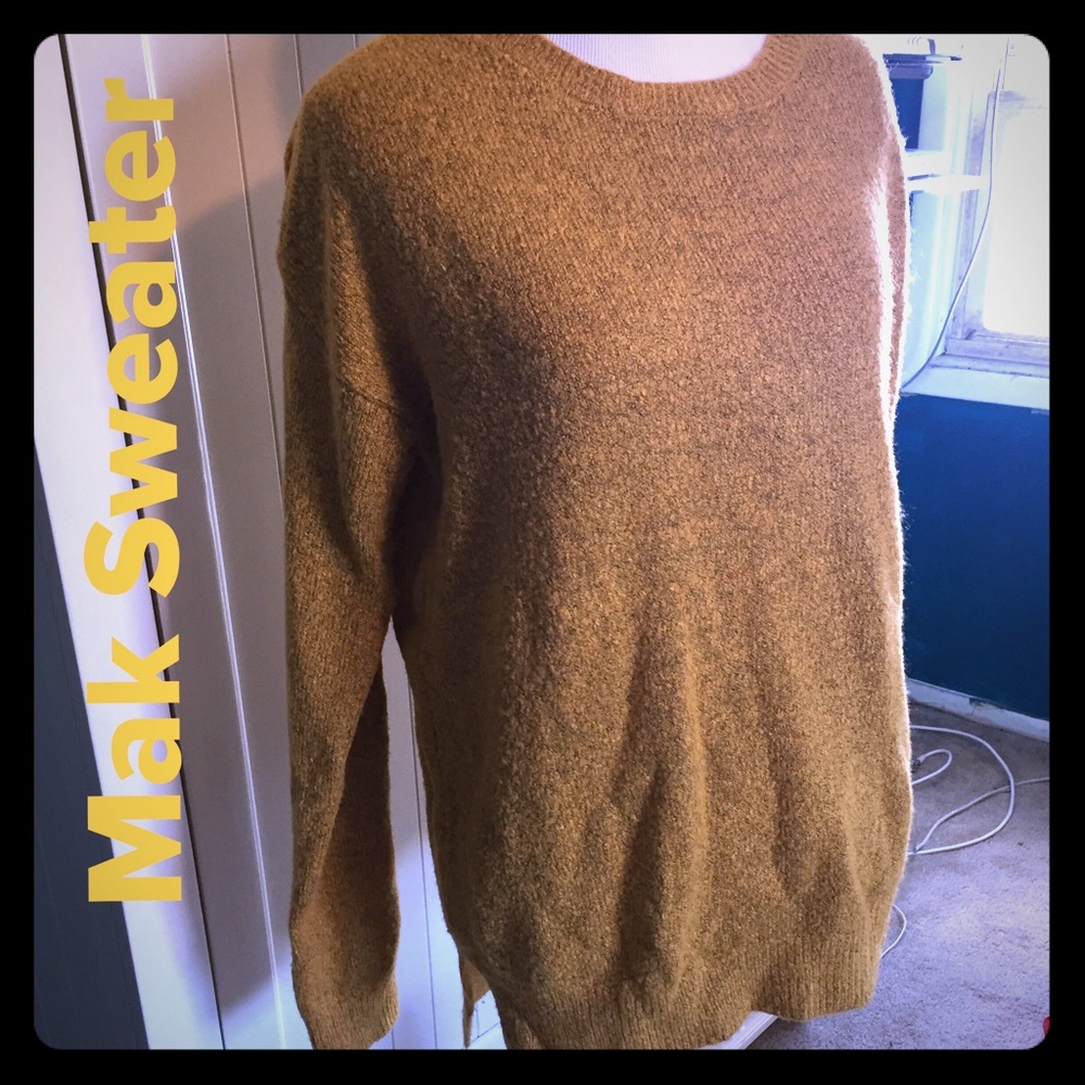 Mak Sweater