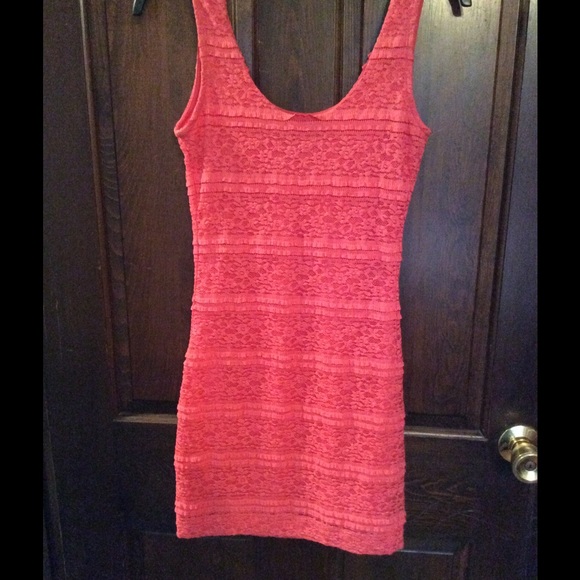 Forever 21 Coral dress - Picture 2 of 3